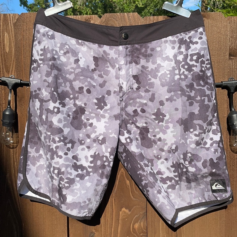 QuickSilver bathing suit